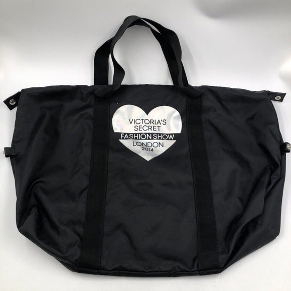 Victoria’s Secret Fashion Show London 2014 Lg Duffel bag W/Pouch  21x6x14.5" - Picture 8 of 10